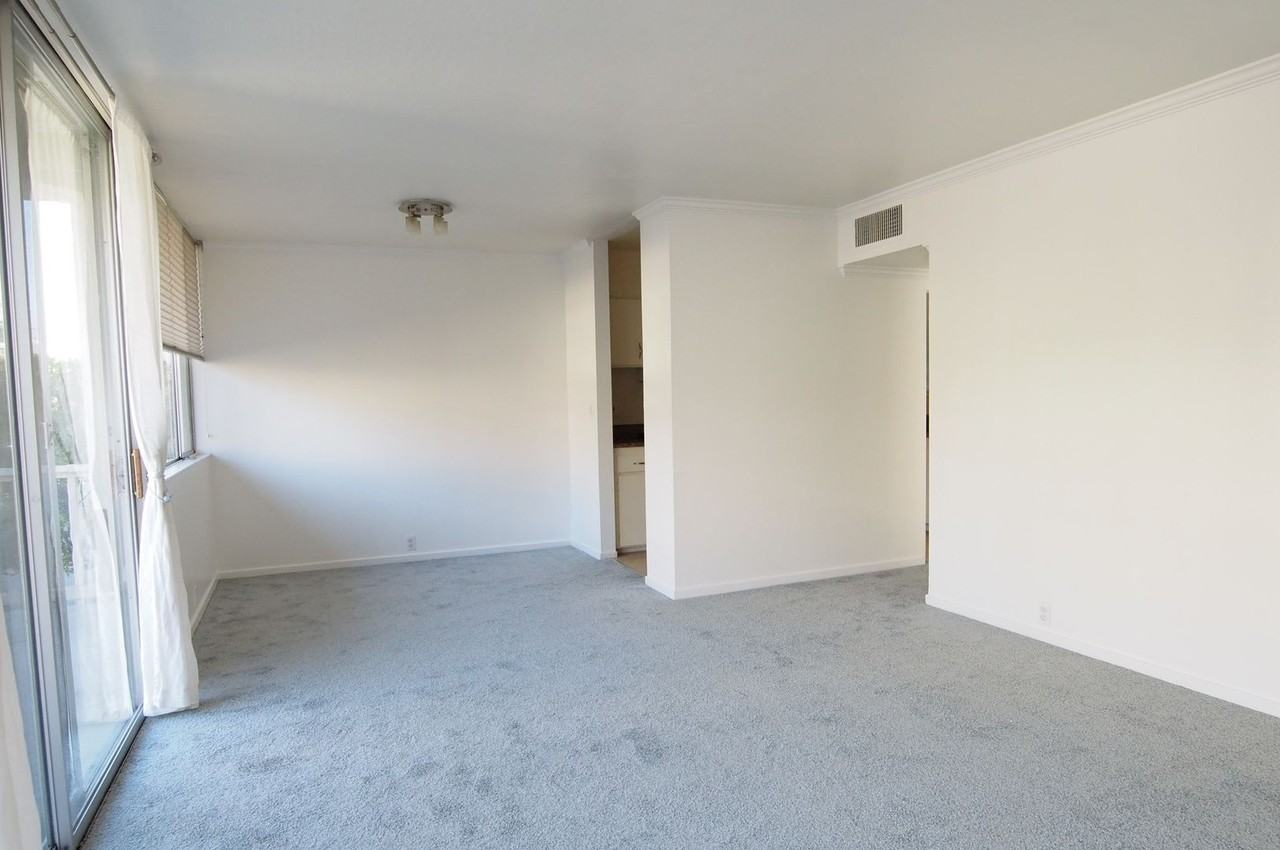 32 Andrew Dr #124 - Photo 4 of 29