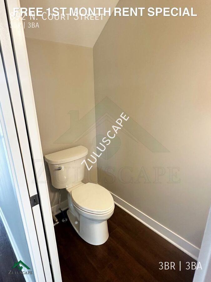 892 N Court St - Photo 3 of 15