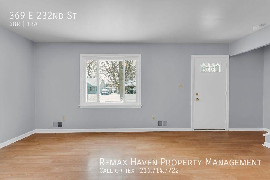 369 E 232nd St - Photo 2 of 22