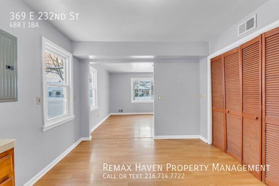 369 E 232nd St - Photo 6 of 22