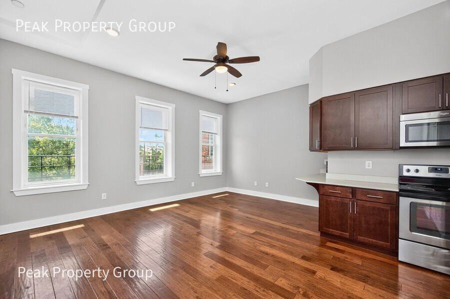 965 E Mcmillan St #301 - Photo 7 of 16