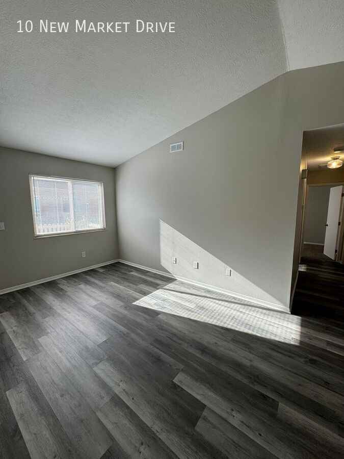 10 New Market Dr - Photo 5 of 28