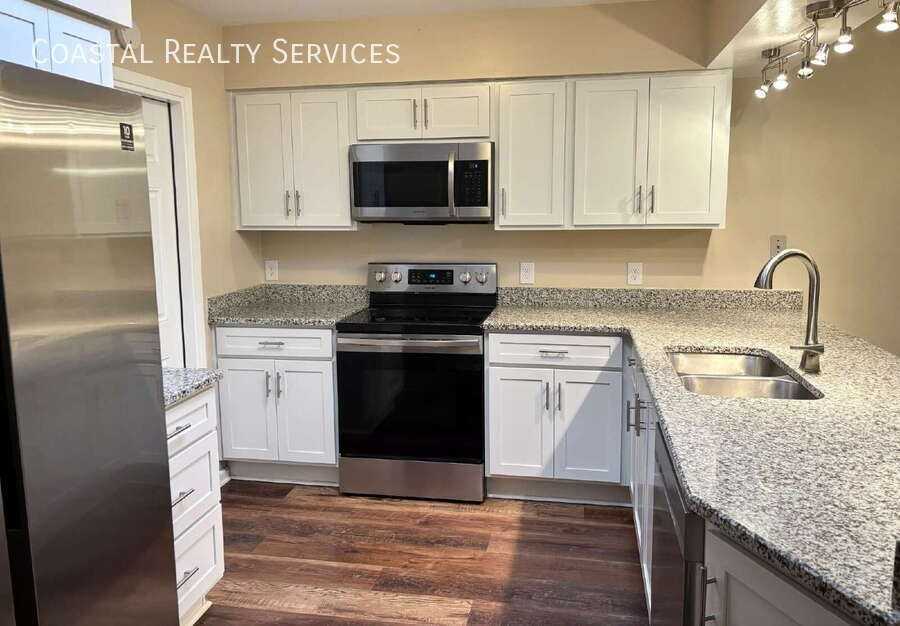 93 Cutter Ln - Photo 3 of 14