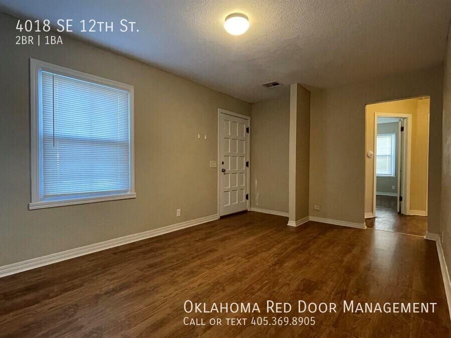 4018 Se 12th St - Photo 2 of 9