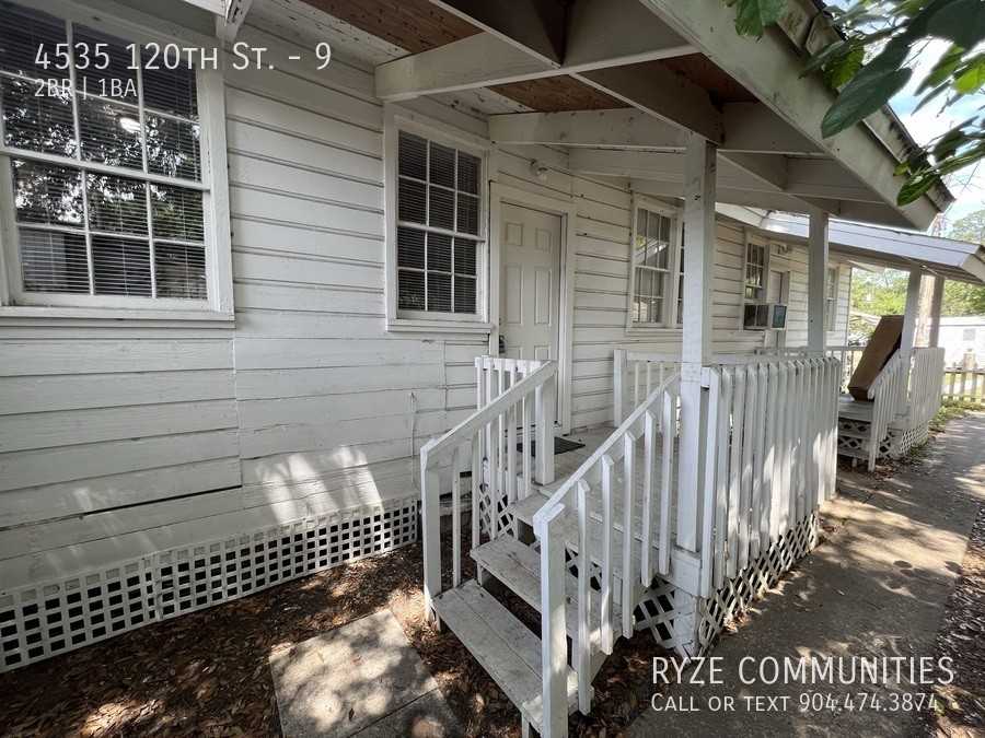 4535 120th St #9 - Photo 2 of 7