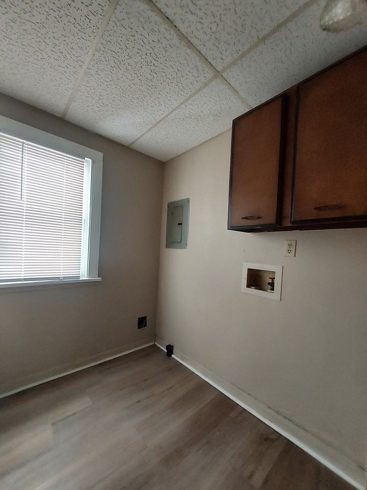 79 N 10th St #A - Photo 6 of 8