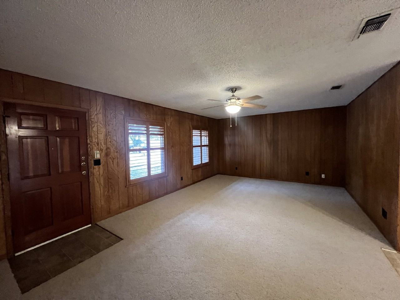 801 Timber Dr - Photo 3 of 23
