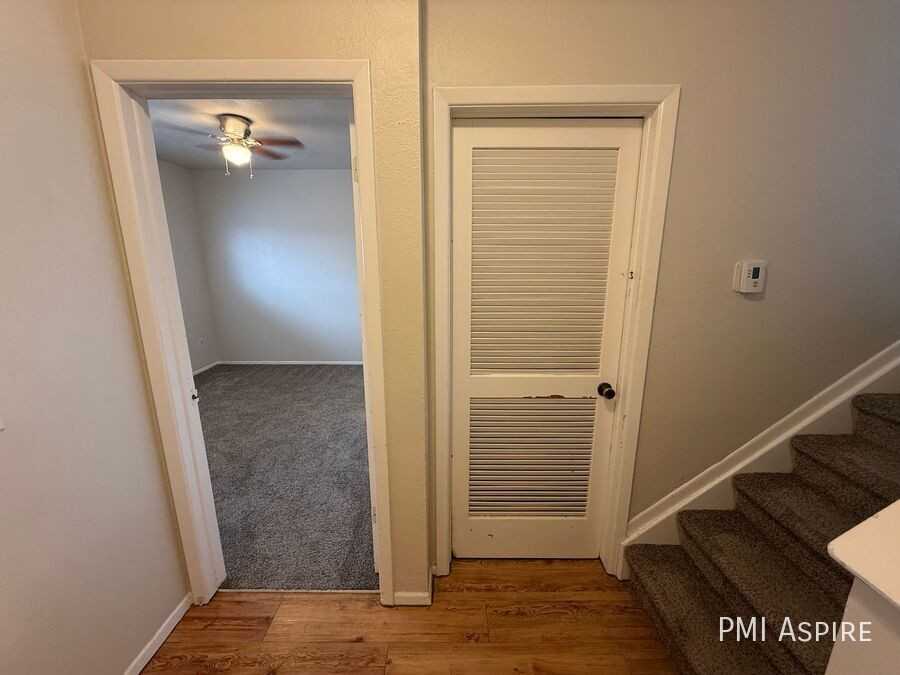 706 W Geneseo St - Photo 4 of 21