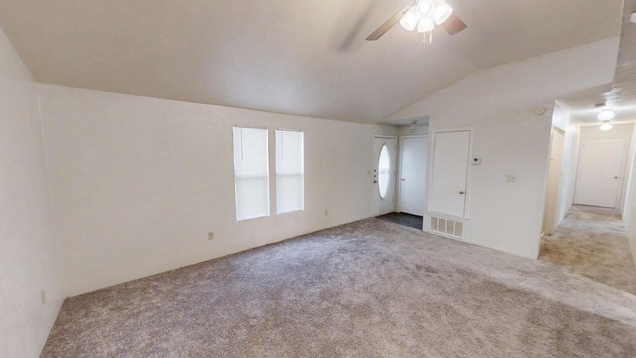 3054 Carrol Dr - Photo 3 of 21