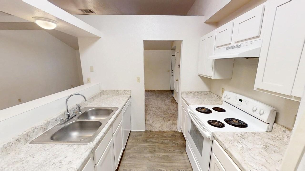 3054 Carrol Dr - Photo 7 of 21