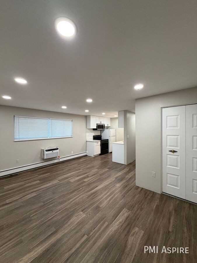 1065 Saulsbury St #203