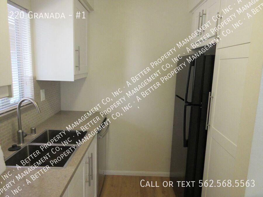 220 Granada Ave #1 - Photo 6 of 7