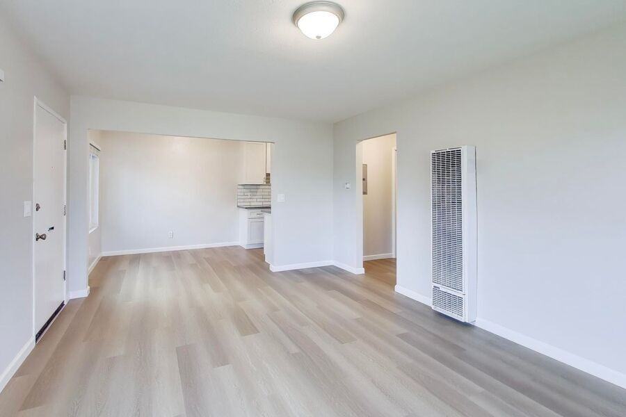 451 Ruth Ct - Photo 5 of 23