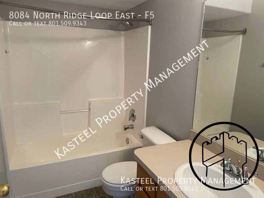 8084 N Ridge Loop E #F5 - Photo 4 of 9