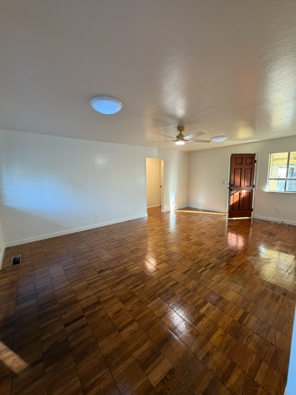 200 S E St - Photo 7 of 14