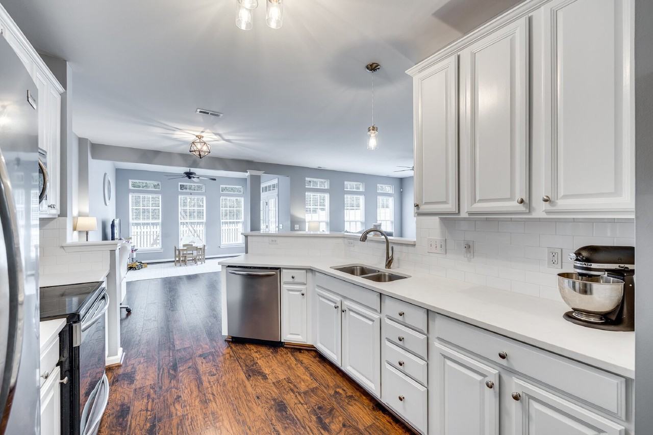 928 Kite Dr - Photo 7 of 38