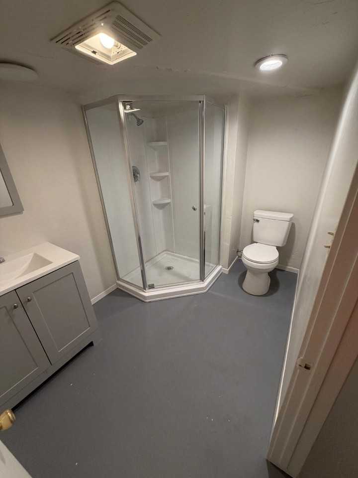 210 S Black Ave #4 - Photo 4 of 11