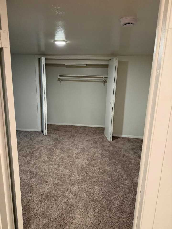 210 S Black Ave #4 - Photo 5 of 11