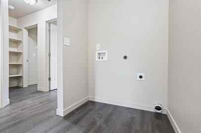 535 Se Sheridan Rd #H - Photo 3 of 19