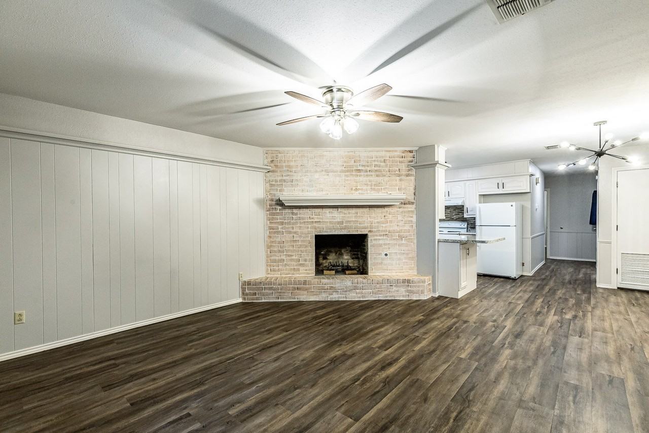 7005 Geneva Ave - Photo 2 of 25