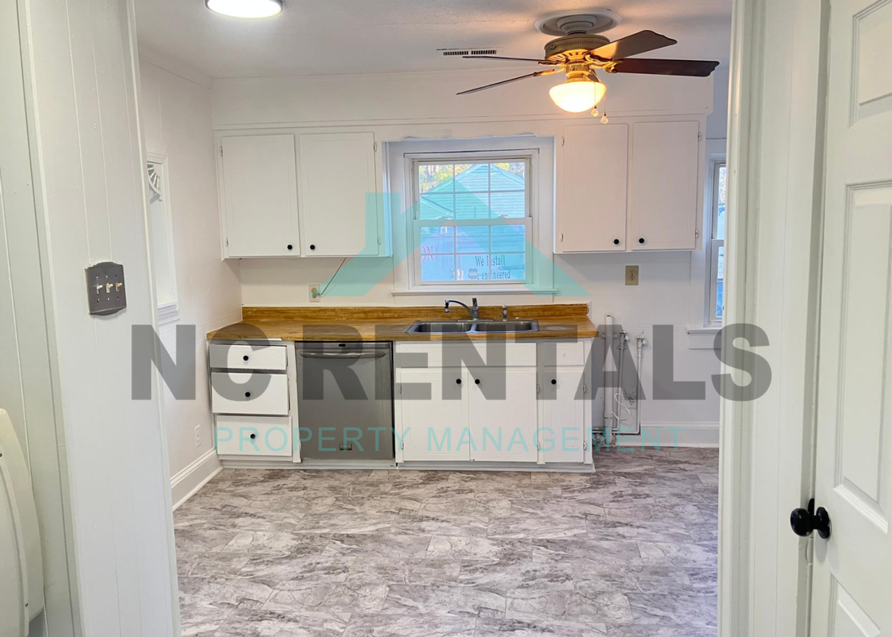 712 Edgecombe Ave - Photo 6 of 16