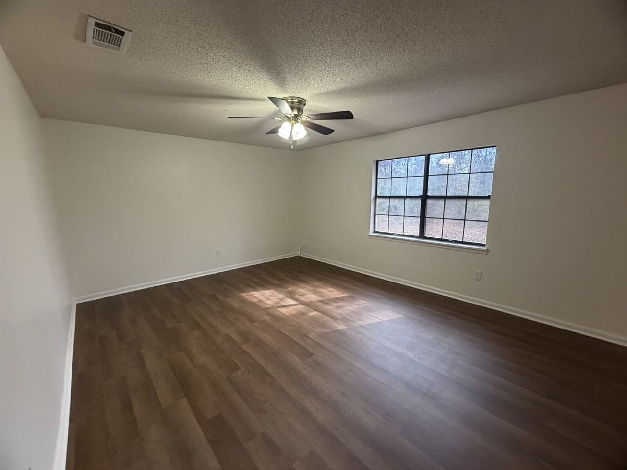 1460 Sunset Blvd Apt 3 - Photo 6 of 12