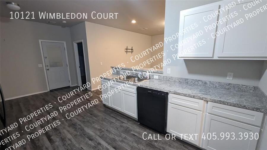 10121 Wimbledon Ct - Photo 5 of 26