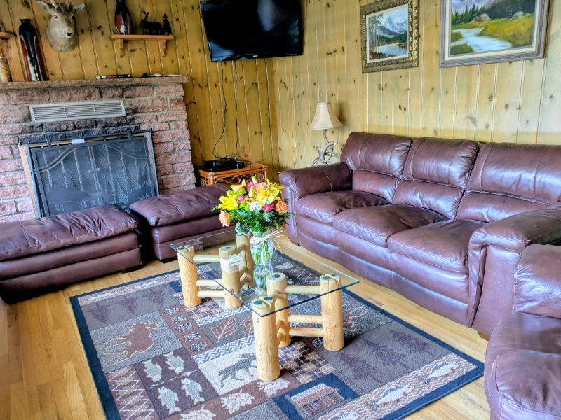 9885 Fountain Rd - Photo 6 of 23