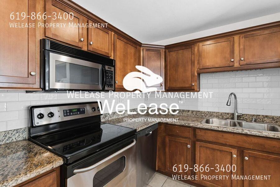 1233 22nd St #12 - Photo 3 of 18