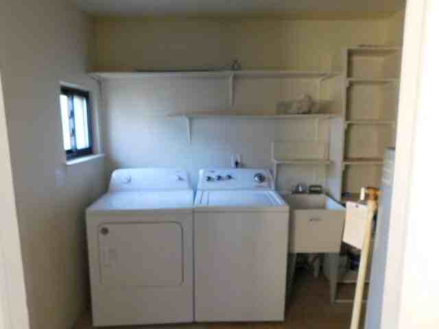 1550 Shevlin St - Photo 5 of 9