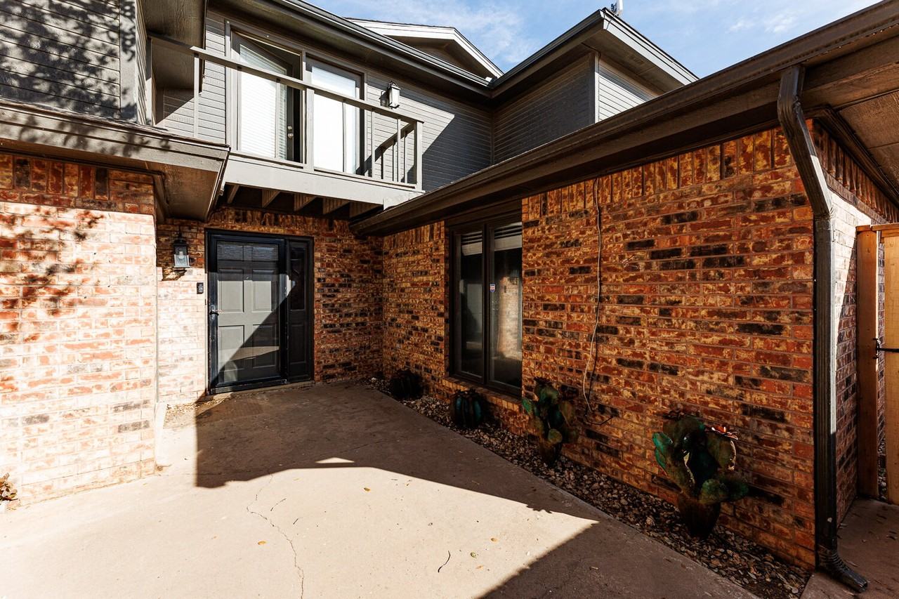 9603 Orlando Ave - Photo 5 of 50