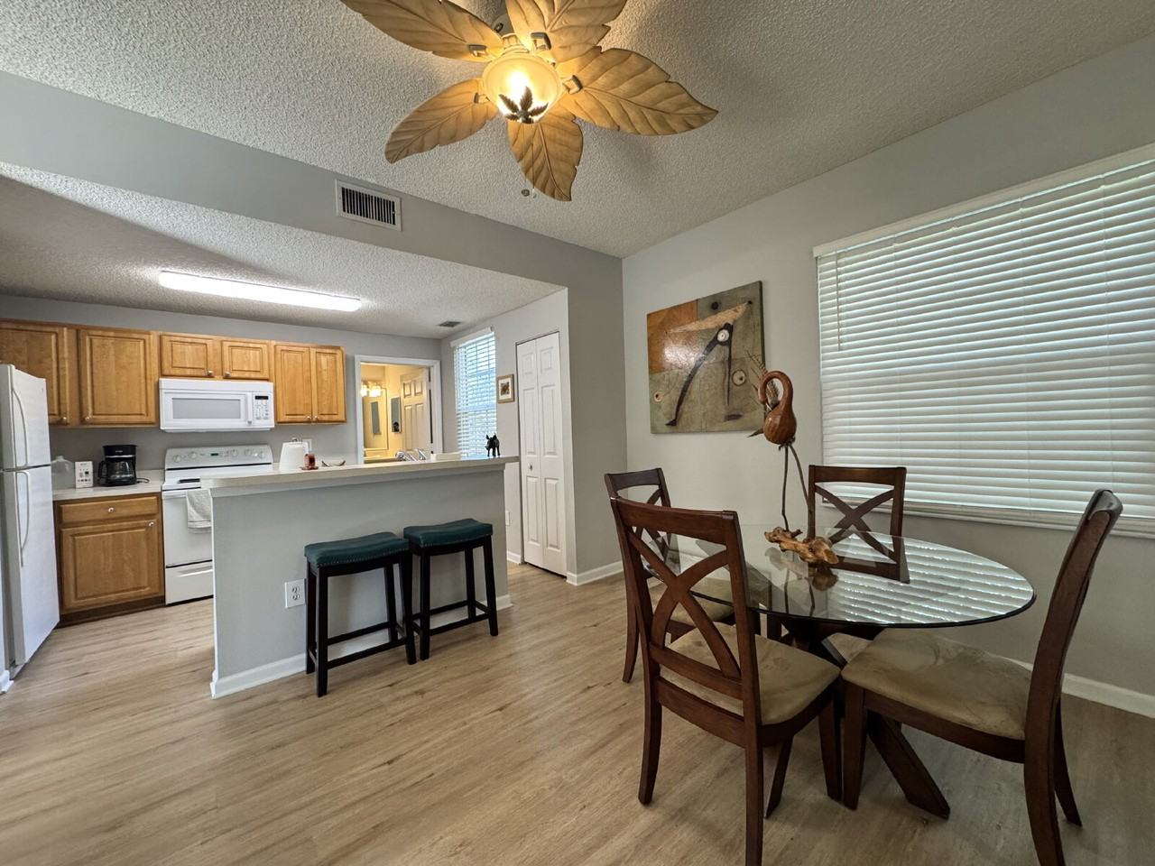 1001 Bella Vista Blvd #103 - Photo 6 of 29