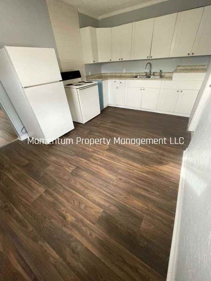 1407 1/2 Lotela Ave - Photo 6 of 6