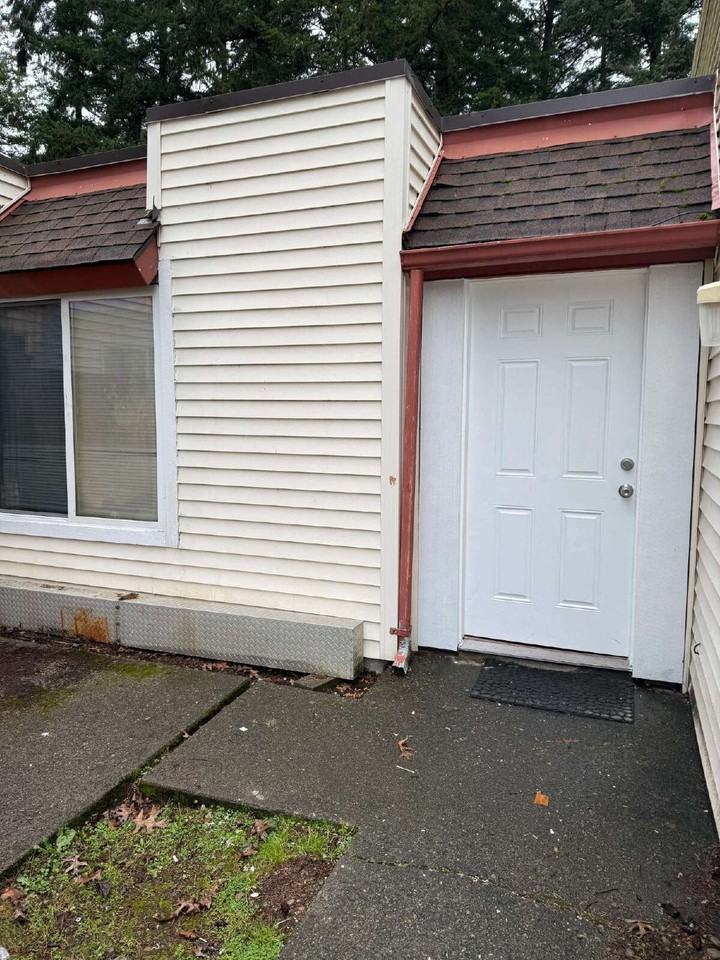 14600 Se 176th St #S2 - Photo 2 of 14