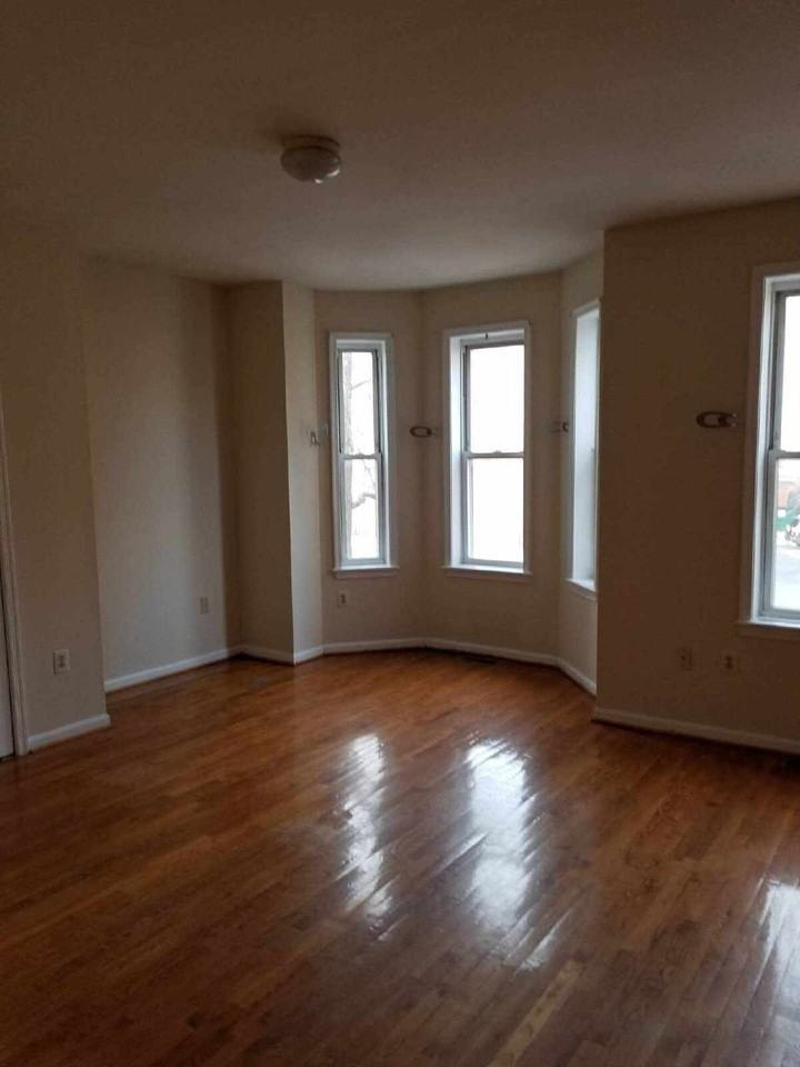 1633 Marion St Nw - Photo 7 of 12