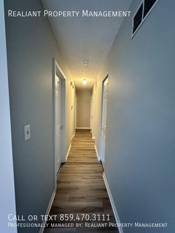 1044 Tatesbrook Dr - Photo 6 of 19