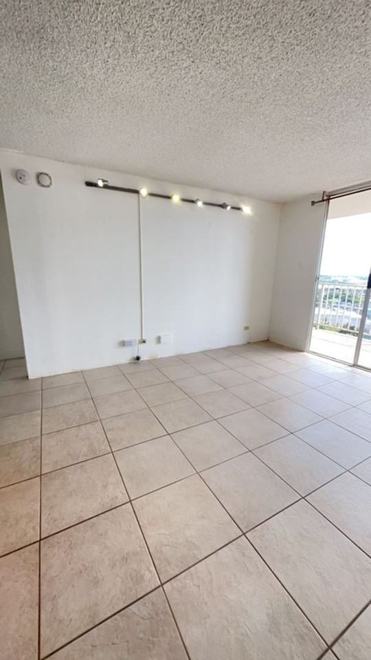 LELE PONO APARTMENTS - Photo 2 of 11