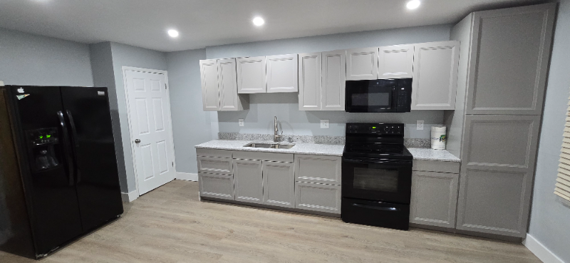 2015 Rosemont Blvd - Photo 7 of 13