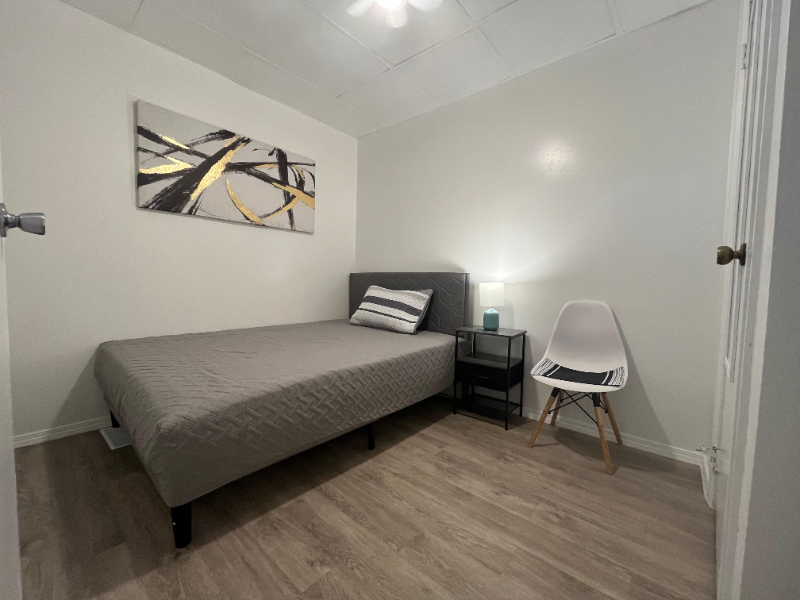 920 N 9th St #5 - Photo 4 of 11