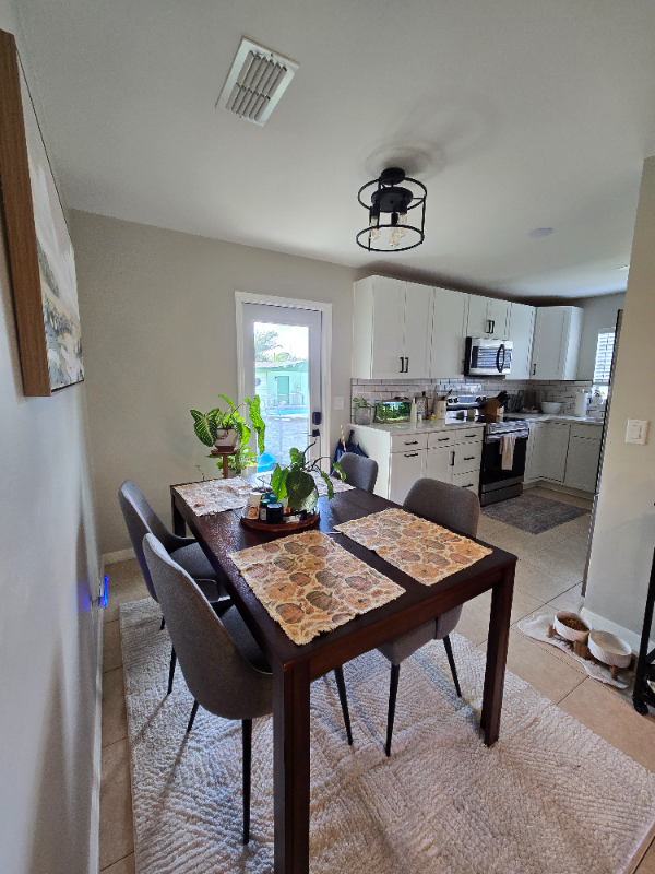 103 Alhambra Ave - Photo 4 of 12