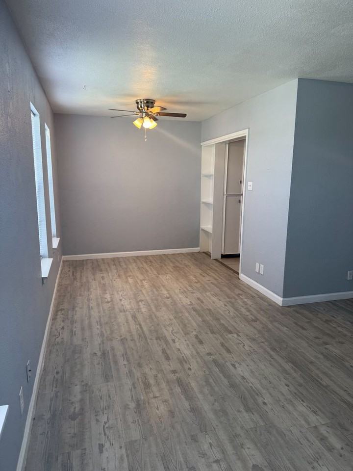 Symphony Apartments - Photo 4 of 15