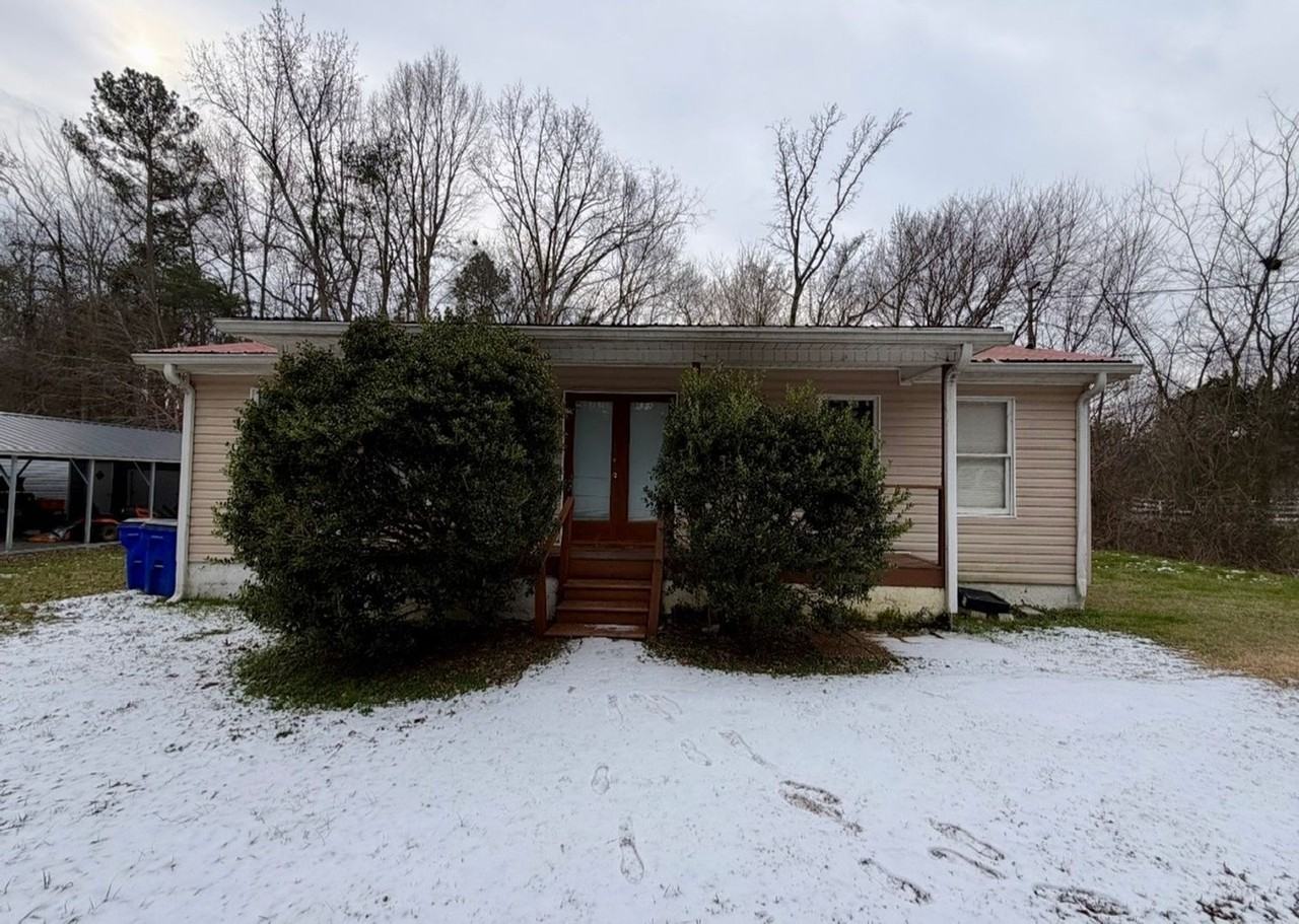 470 Linda Dr Se - Photo 2 of 12