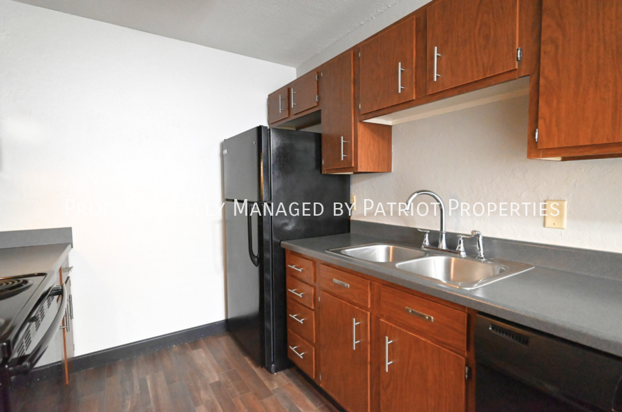 3280 Raven Oaks Dr #11 - Photo 2 of 16