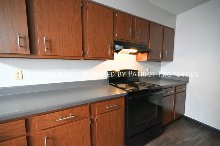 3280 Raven Oaks Dr #11 - Photo 3 of 16