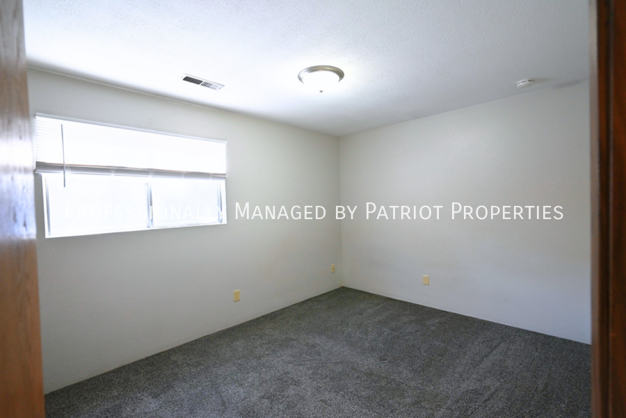 3280 Raven Oaks Dr #11 - Photo 4 of 16