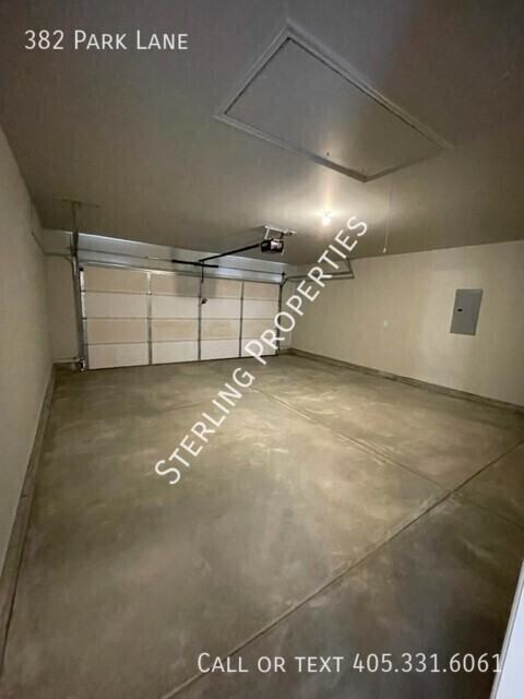 382 Park Ln - Photo 6 of 30