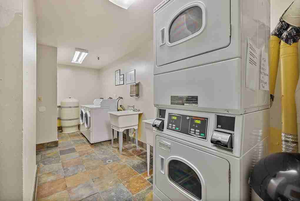 Belmont Terrace - Photo 6 of 39