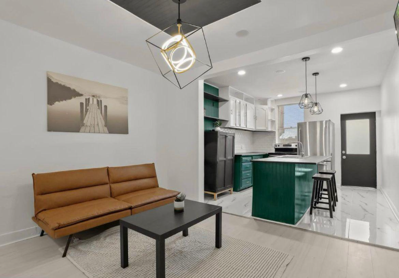 2002 E Preston St - Photo 3 of 20