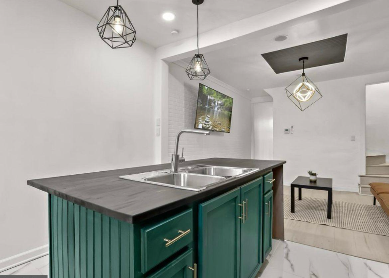 2002 E Preston St - Photo 7 of 20