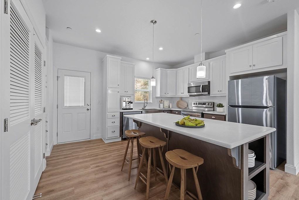 Mira Monte - Photo 6 of 31